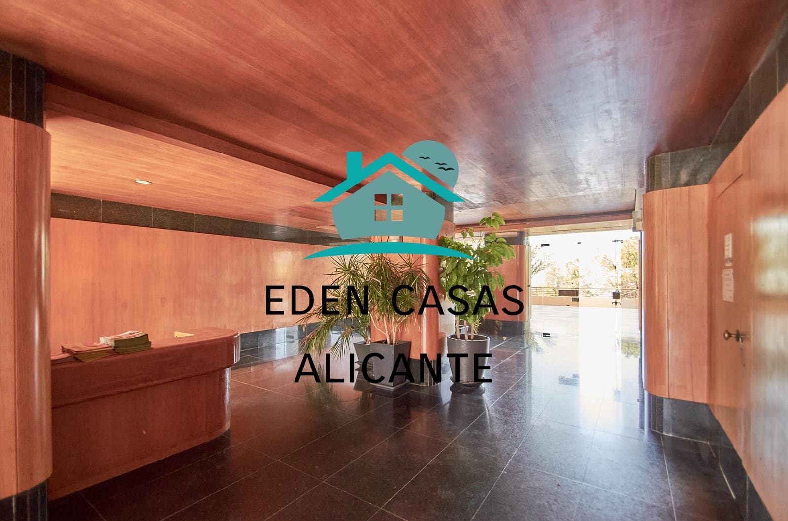 4 chambre Appartement à vendre à Playa de San Juan avec piscine - 620 000 € (Ref: 8333906)
