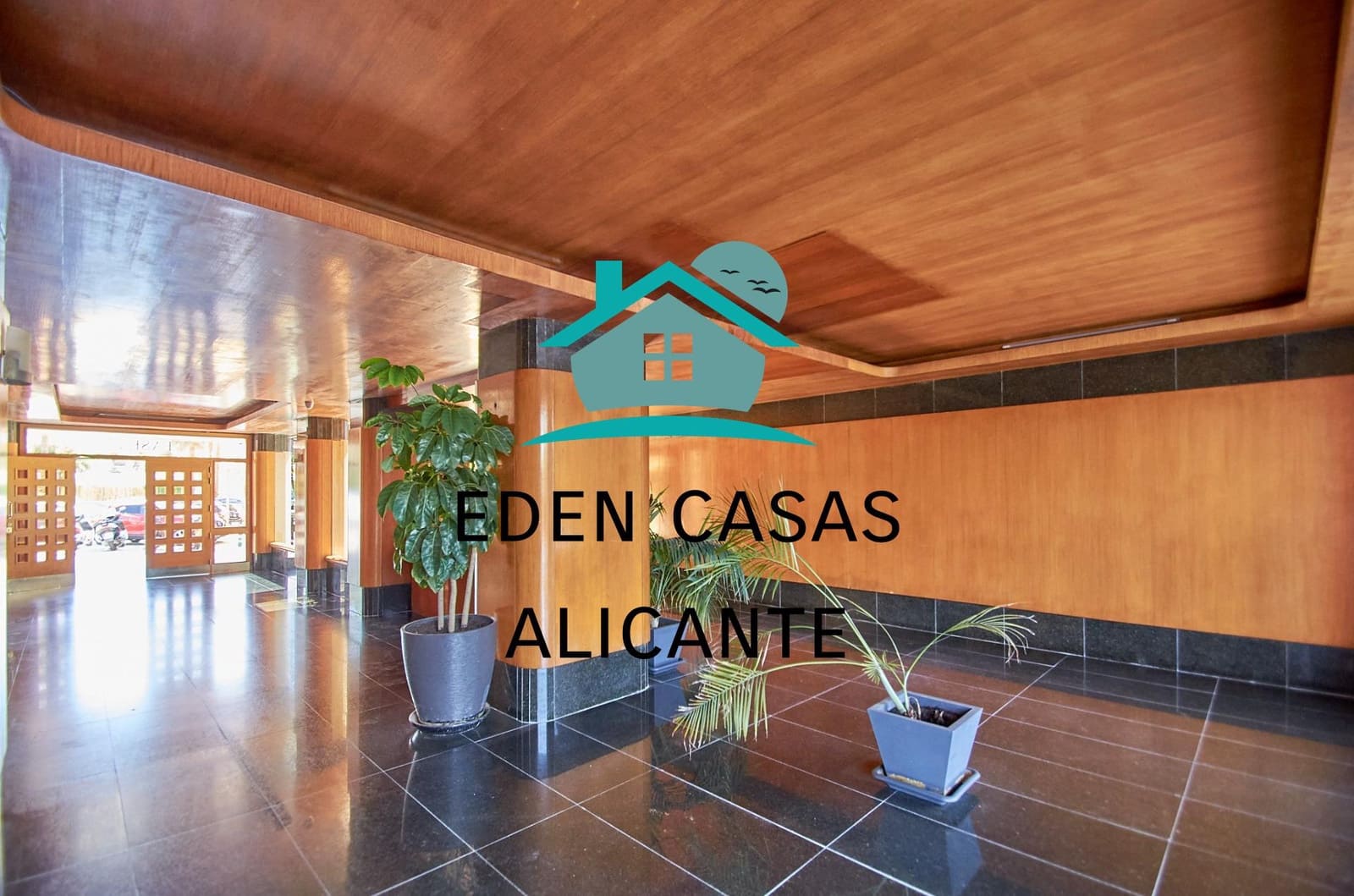 4 chambre Appartement à vendre à Playa de San Juan avec piscine - 620 000 € (Ref: 8333906)