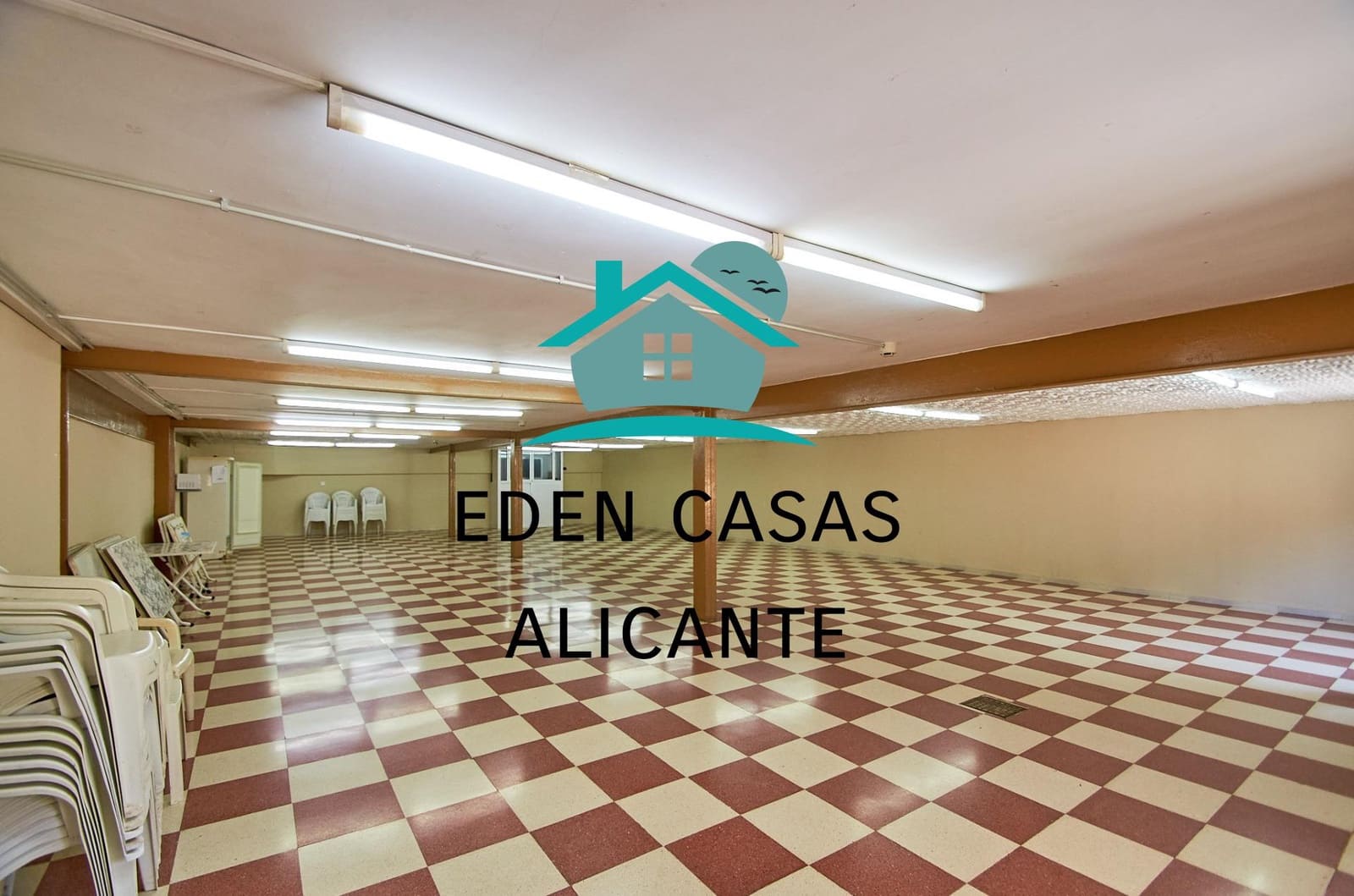 4 chambre Appartement à vendre à Playa de San Juan avec piscine - 620 000 € (Ref: 8333906)