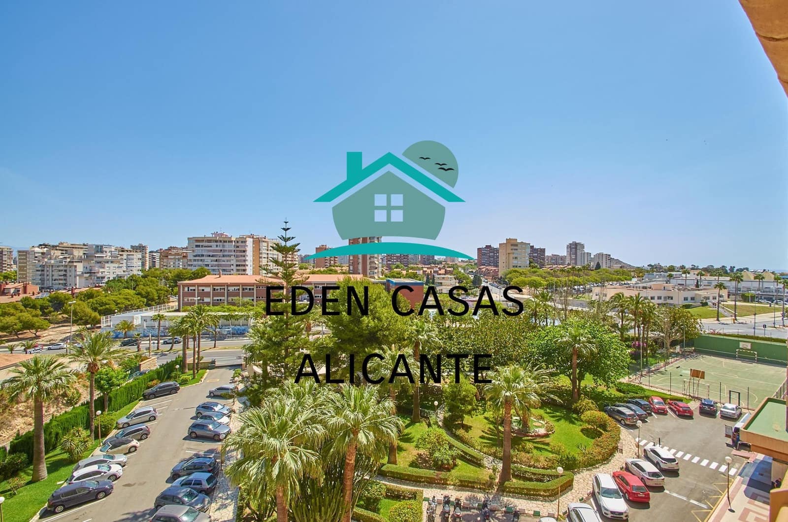 4 chambre Appartement à vendre à Playa de San Juan avec piscine - 620 000 € (Ref: 8333906)