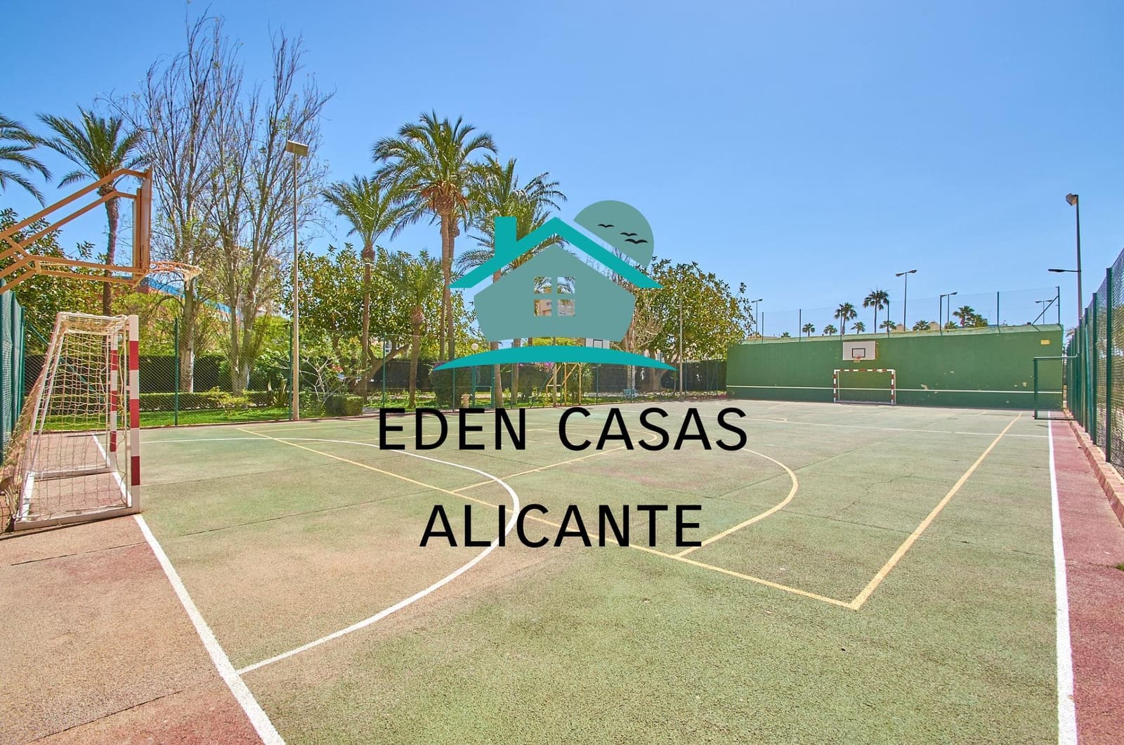 4 chambre Appartement à vendre à Playa de San Juan avec piscine - 620 000 € (Ref: 8333906)