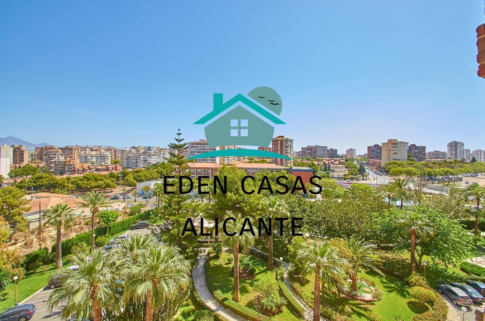 4 chambre Appartement à vendre à Playa de San Juan avec piscine - 620 000 € (Ref: 8333906)