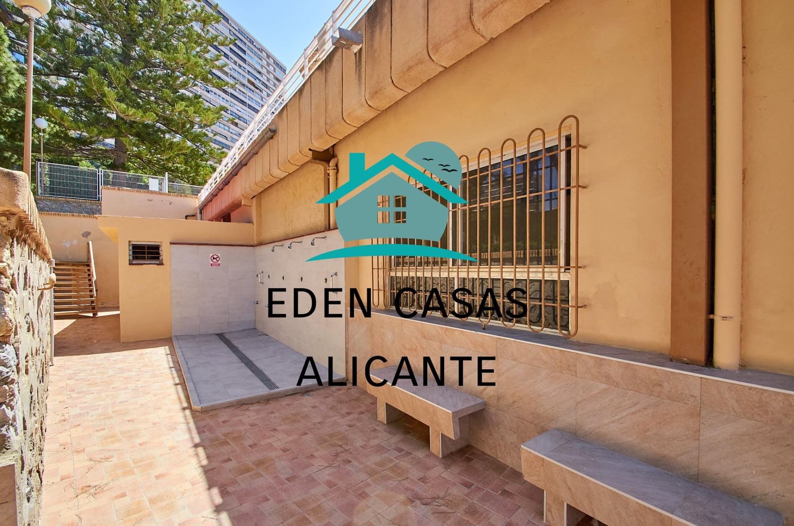 4 chambre Appartement à vendre à Playa de San Juan avec piscine - 620 000 € (Ref: 8333906)