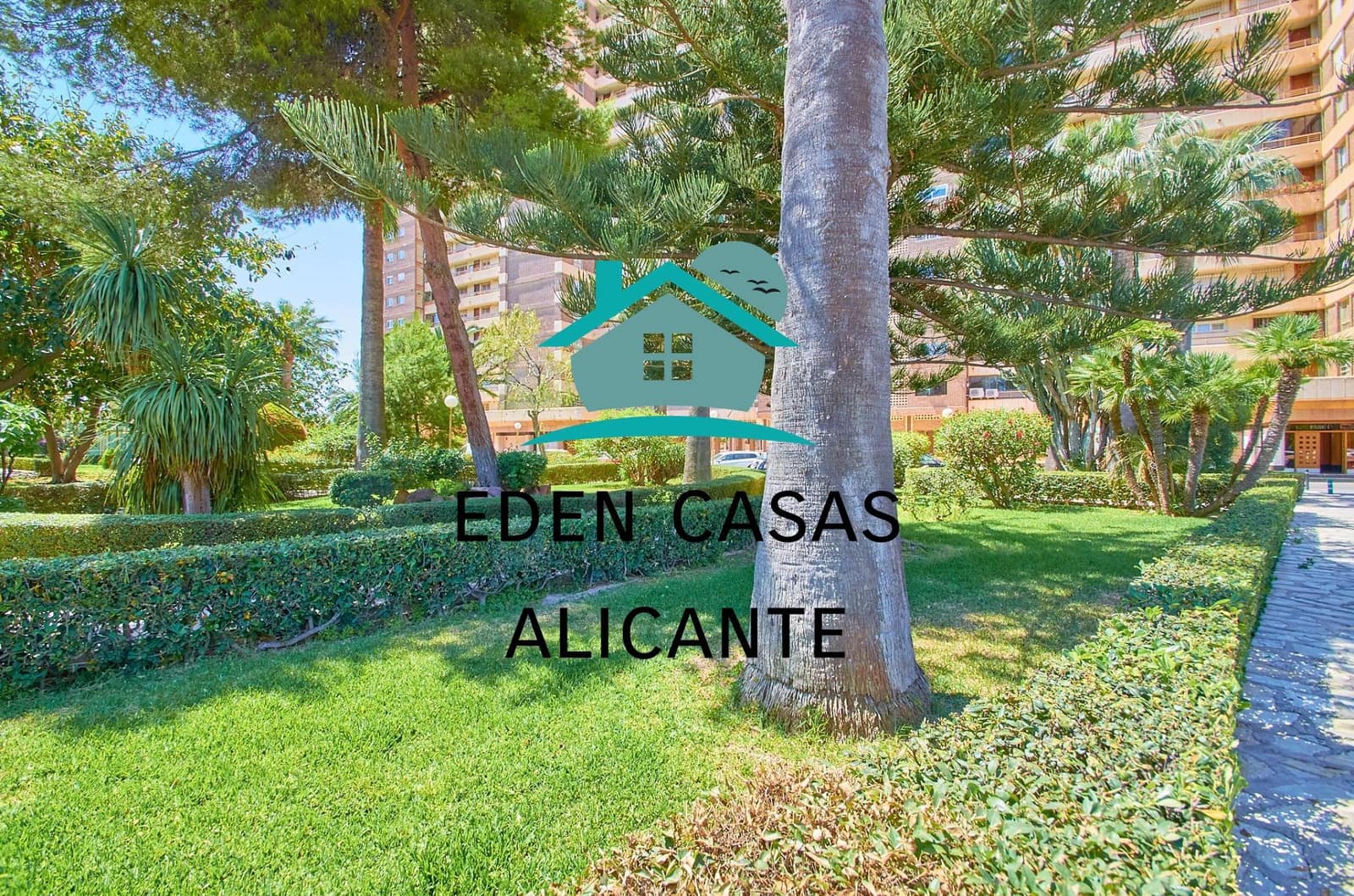 4 chambre Appartement à vendre à Playa de San Juan avec piscine - 620 000 € (Ref: 8333906)