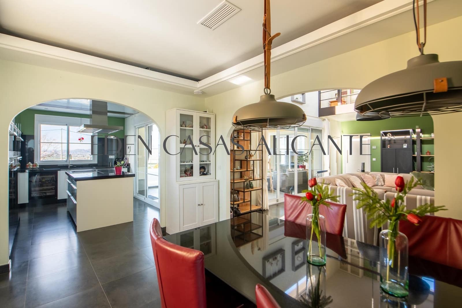 5 soveværelse Villa til salg i Aguaderas med swimmingpool garage - € 650.000 (Ref: 8741595)