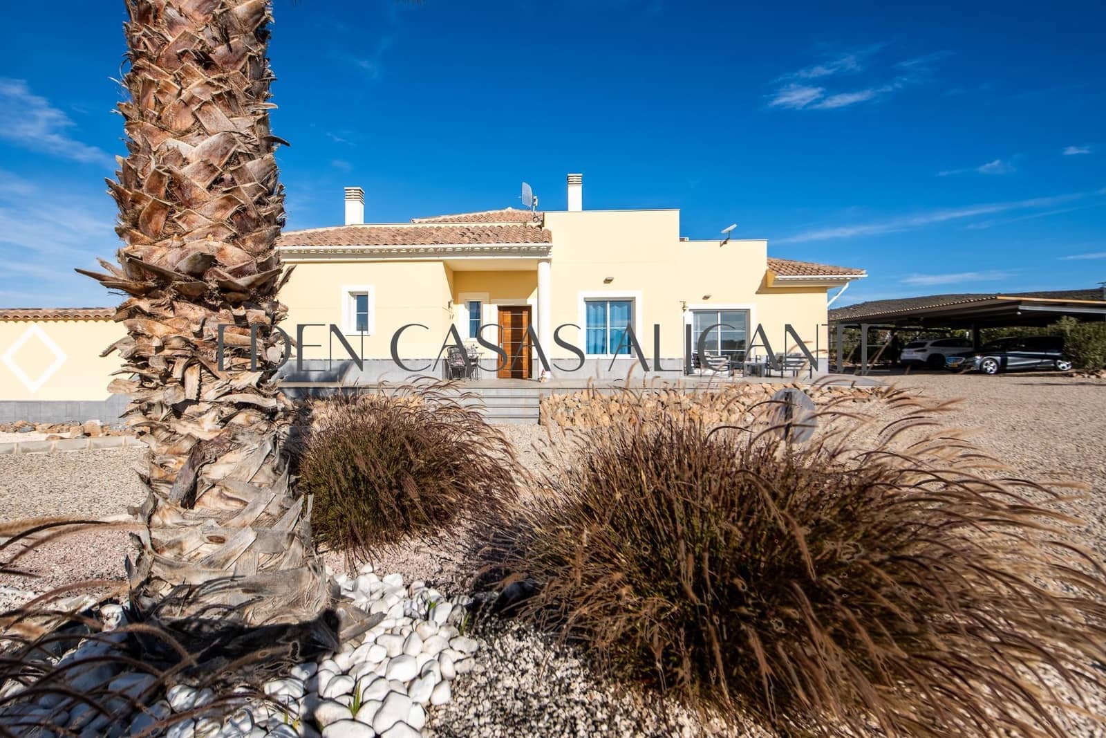 5 soveværelse Villa til salg i Aguaderas med swimmingpool garage - € 650.000 (Ref: 8741595)