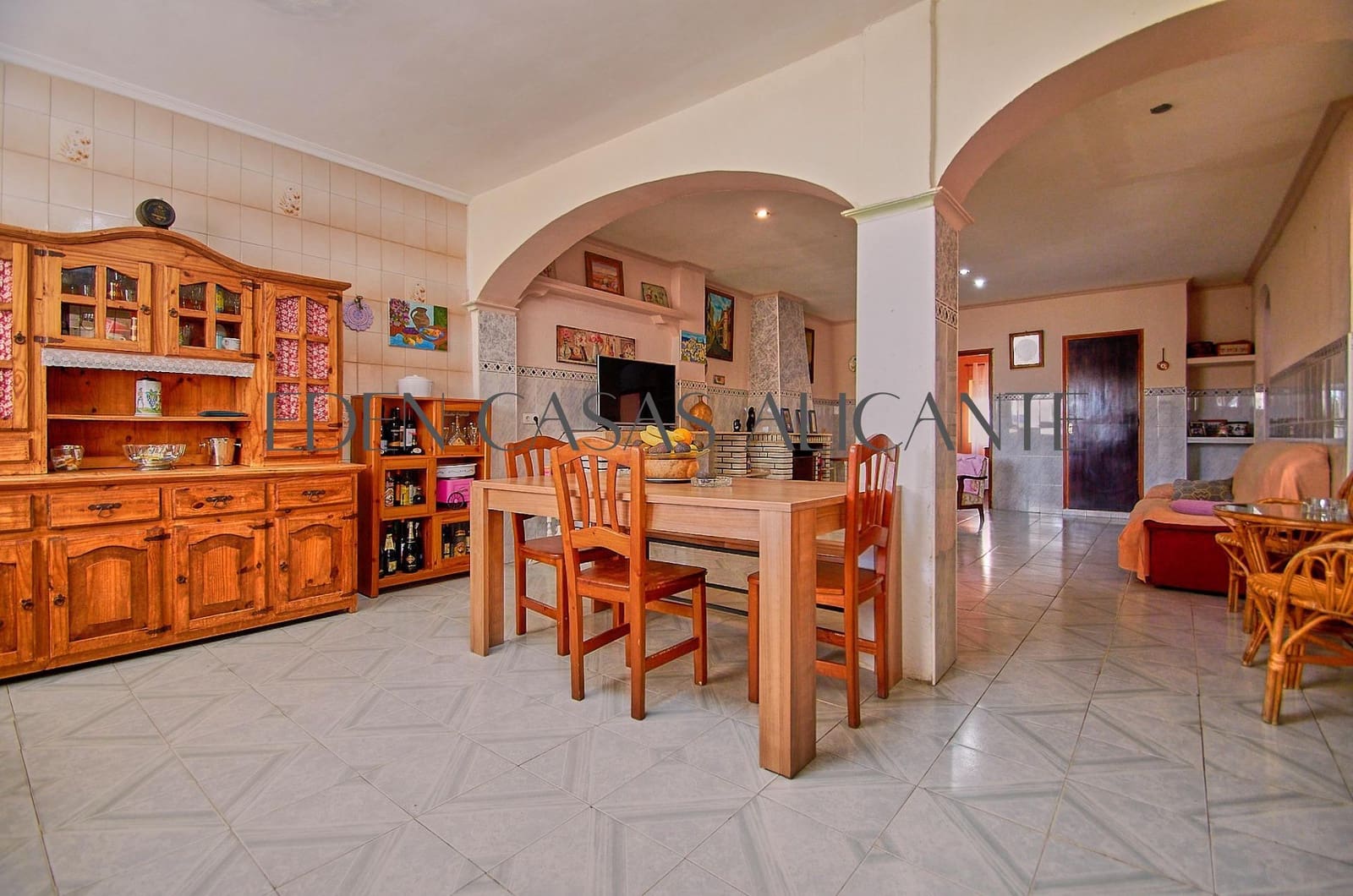 9 slaapkamer Villa te koop in El Campello - € 435.000 (Ref: 8822607)