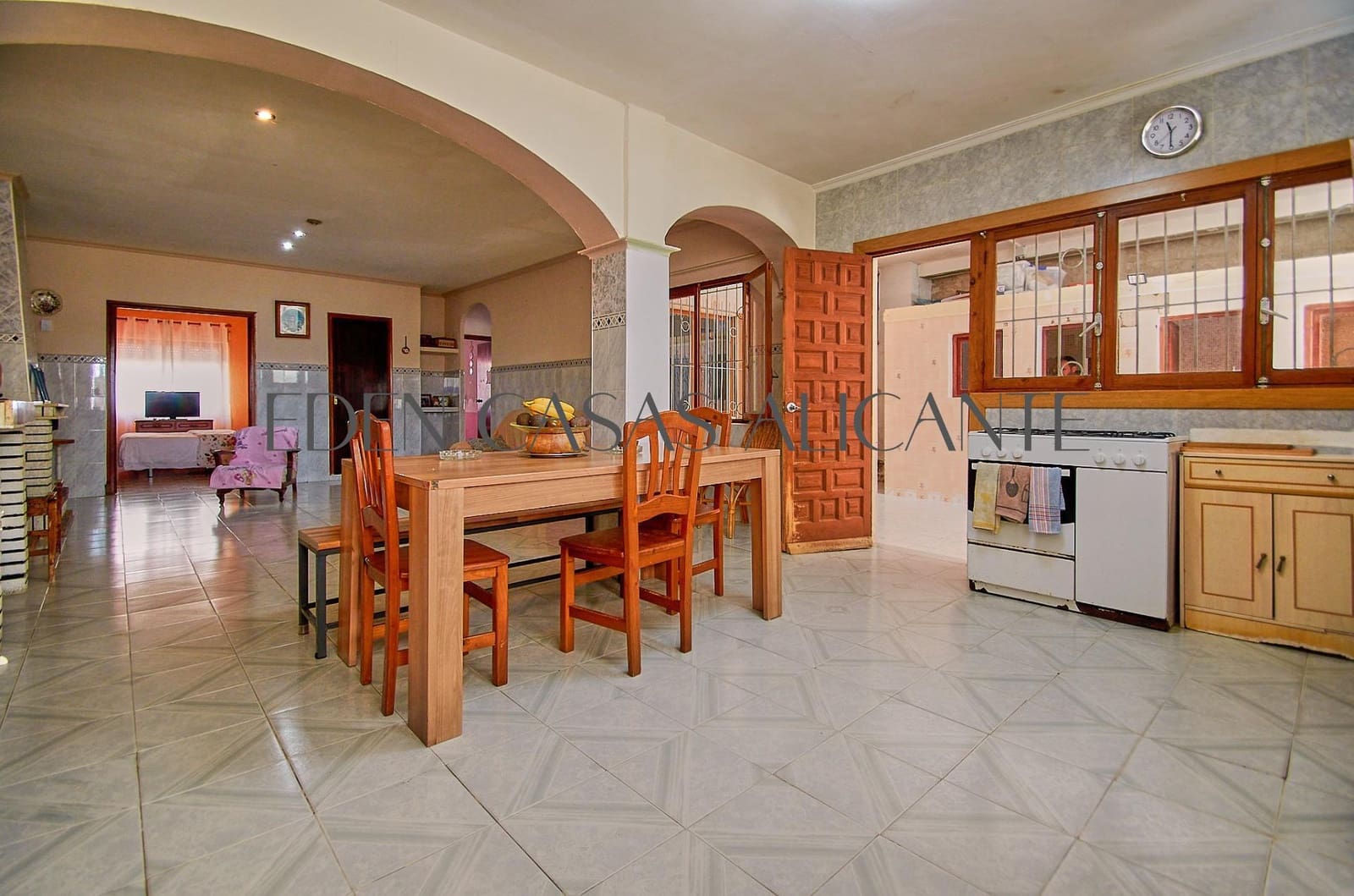 9 slaapkamer Villa te koop in El Campello - € 435.000 (Ref: 8822607)