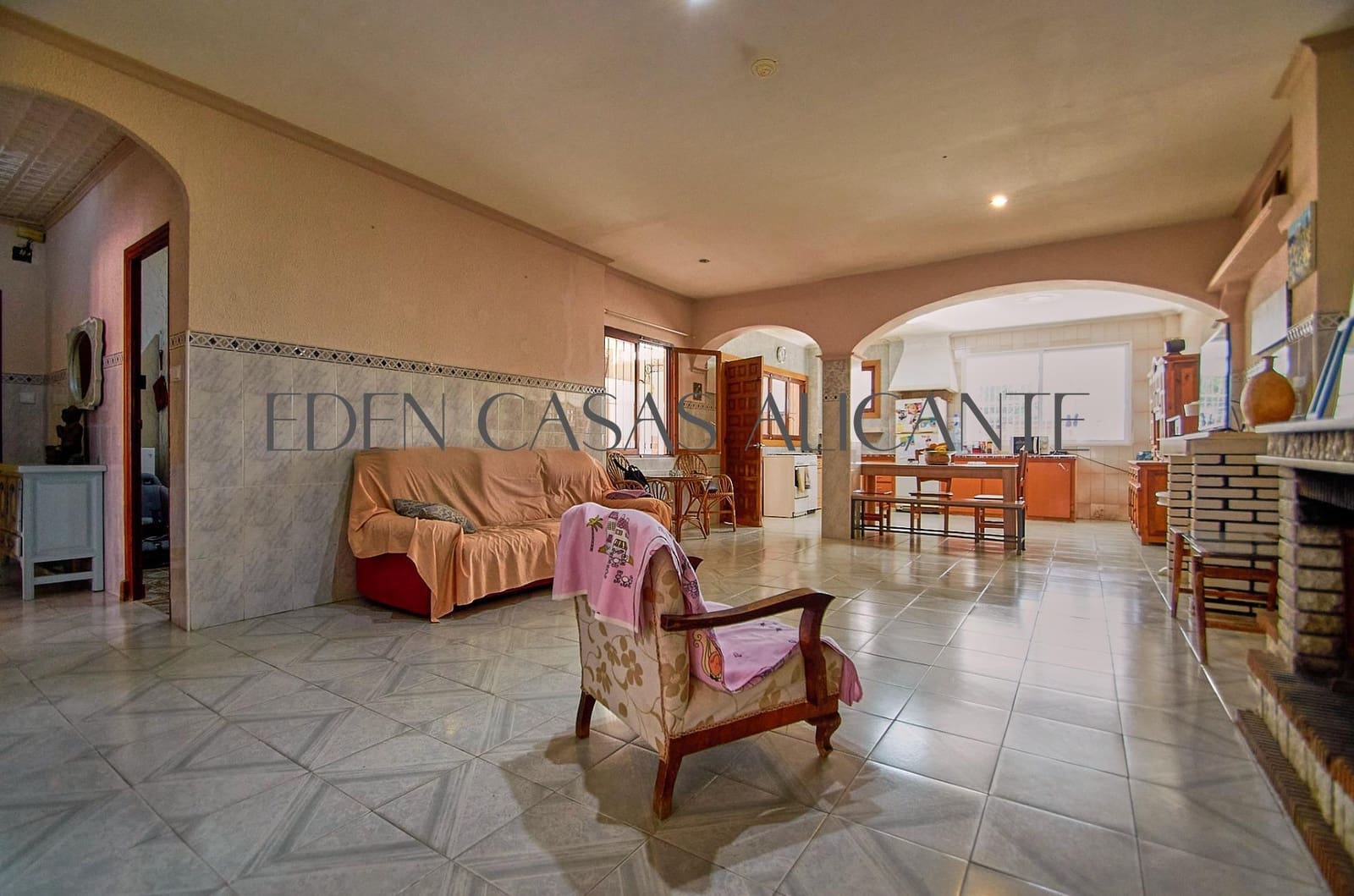 9 slaapkamer Villa te koop in El Campello - € 435.000 (Ref: 8822607)