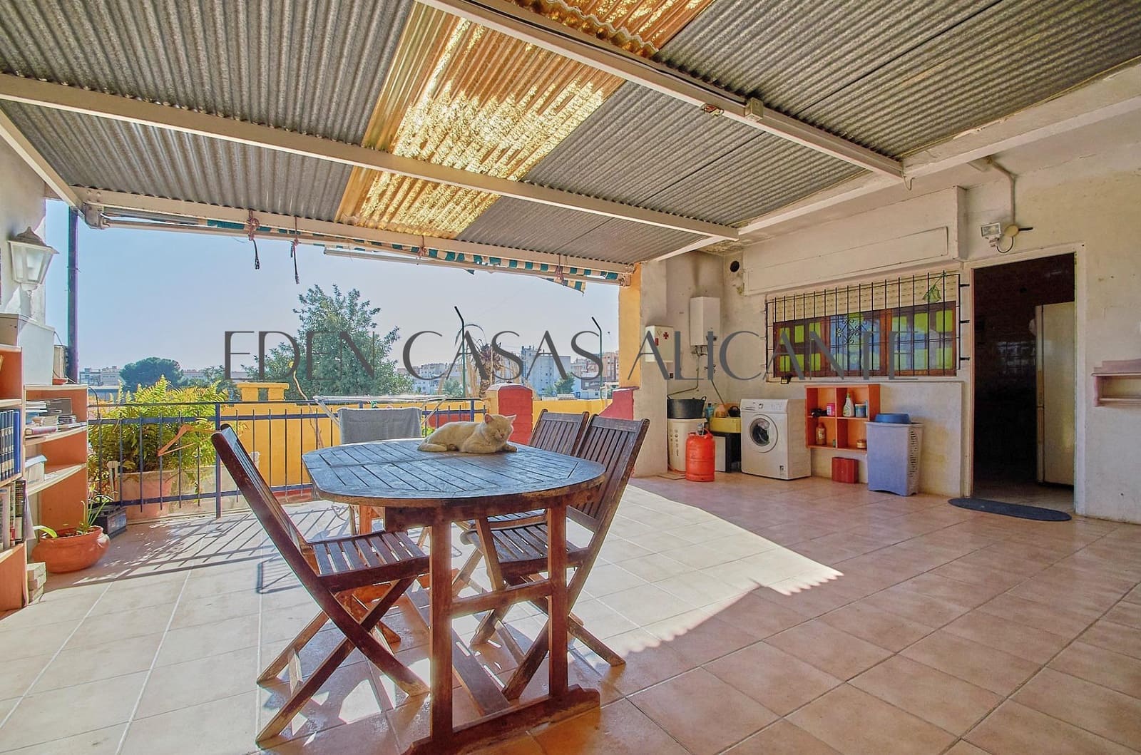 9 slaapkamer Villa te koop in El Campello - € 435.000 (Ref: 8822607)