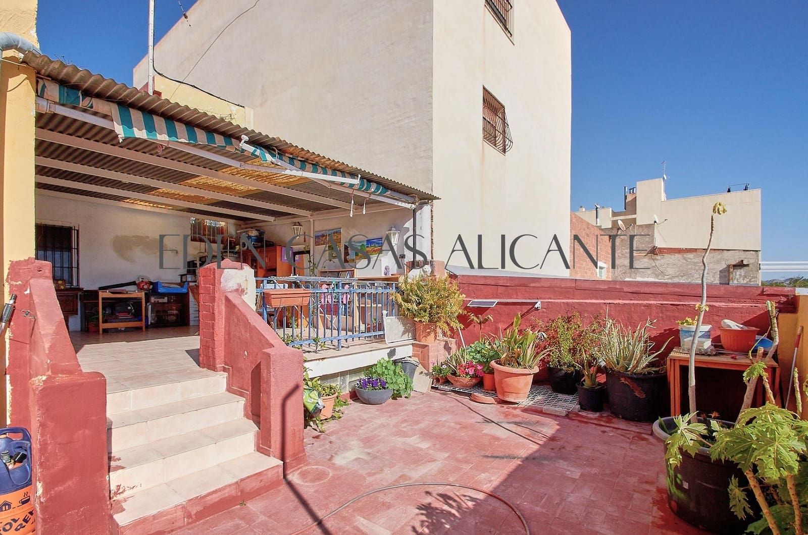 9 slaapkamer Villa te koop in El Campello - € 435.000 (Ref: 8822607)