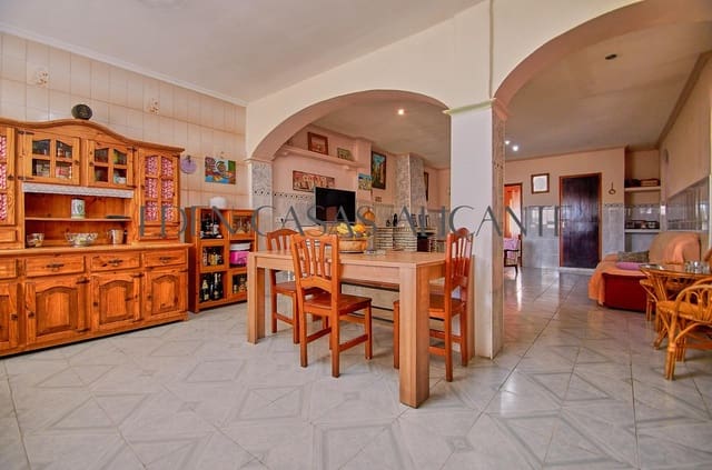 9 sovrum Radhus till salu i El Campello - 420 000 € (Ref: 8822607)