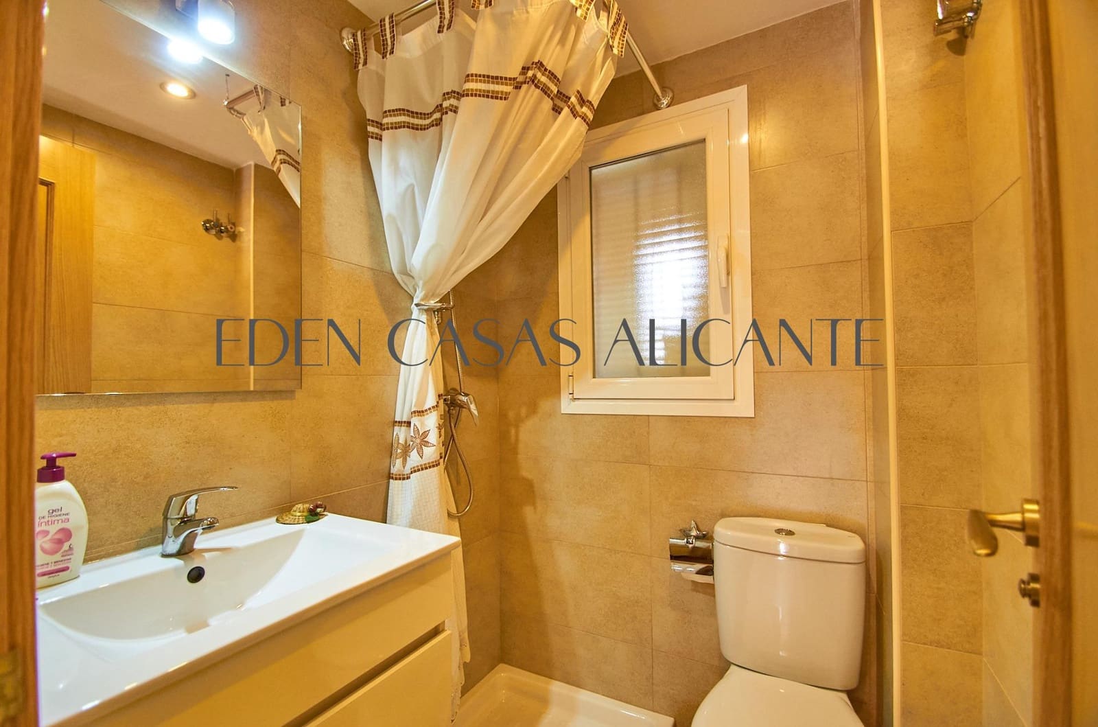 3 soveværelse Lejlighed til salg i Playa de San Juan med swimmingpool - € 380.000 (Ref: 8825286)