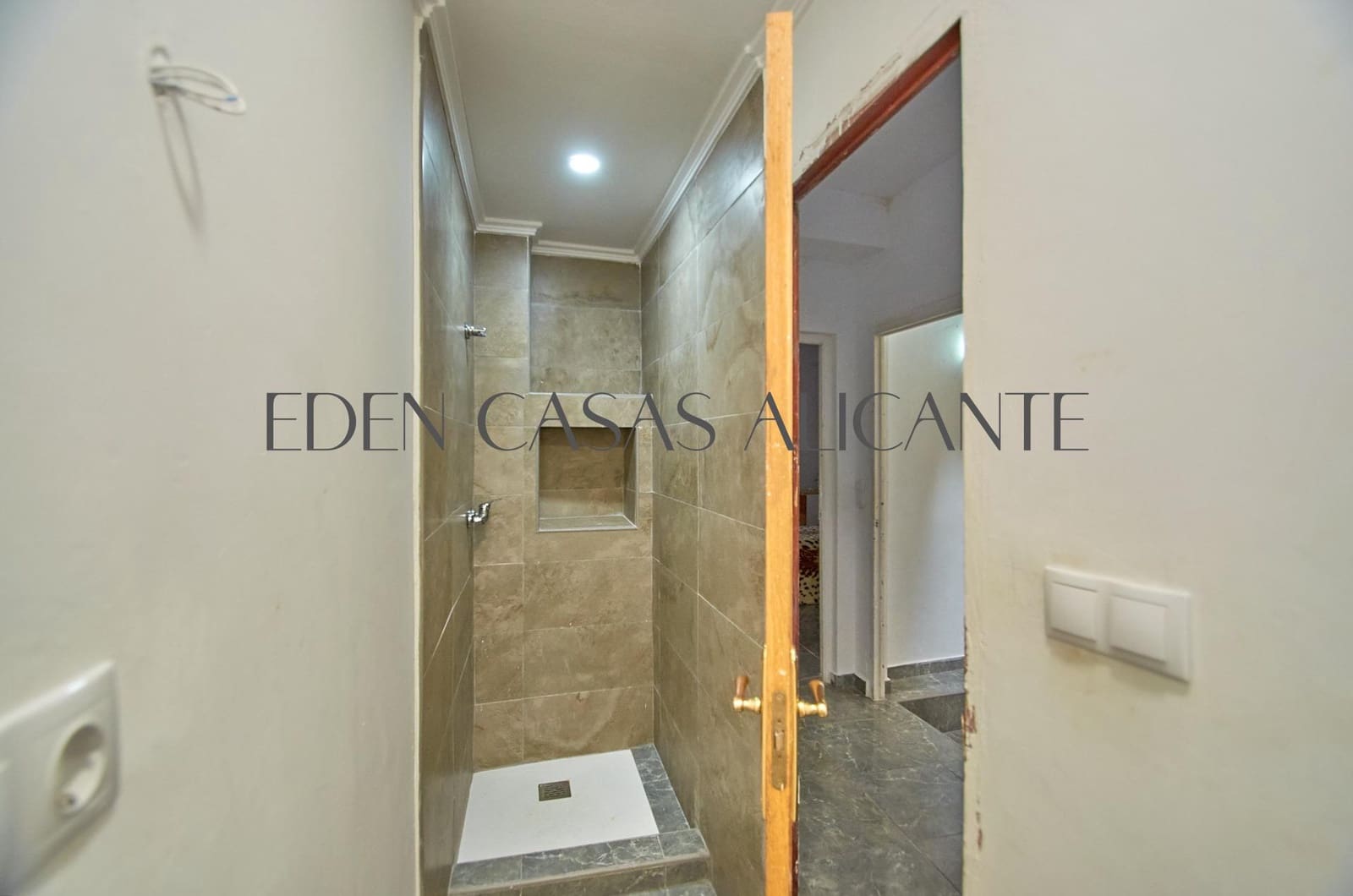 6 soverom Rekkehus til salgs i Busot - € 219 000 (Ref: 8928833)