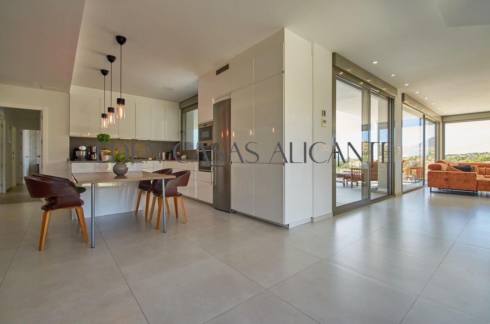 5 quarto Moradia para venda em Muchamiel / Mutxamel com piscina garagem - 985 000 € (Ref: 8950774)