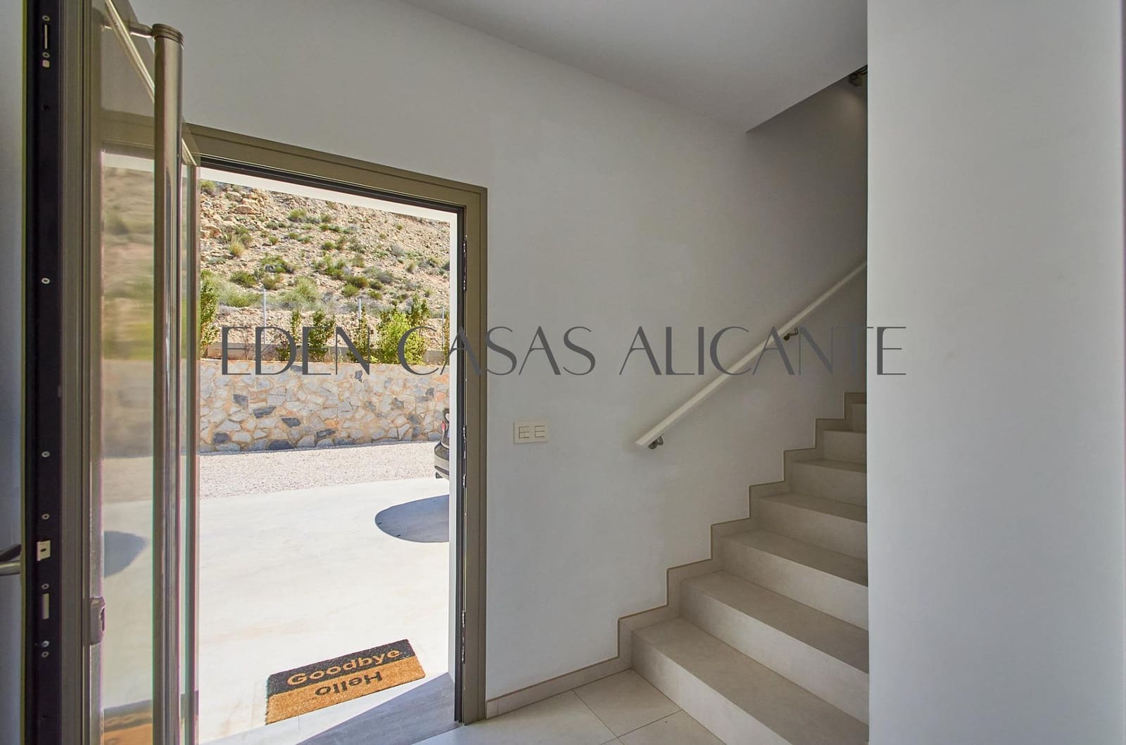 5 quarto Moradia para venda em Muchamiel / Mutxamel com piscina garagem - 985 000 € (Ref: 8950774)