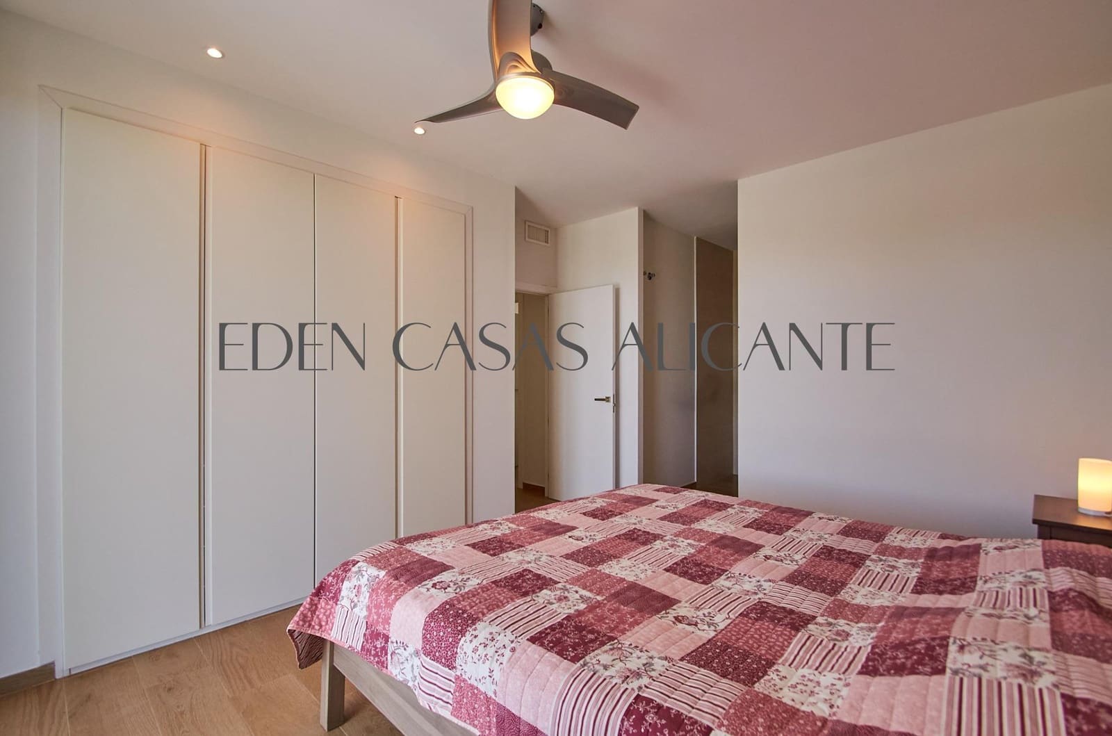 5 quarto Moradia para venda em Muchamiel / Mutxamel com piscina garagem - 985 000 € (Ref: 8950774)