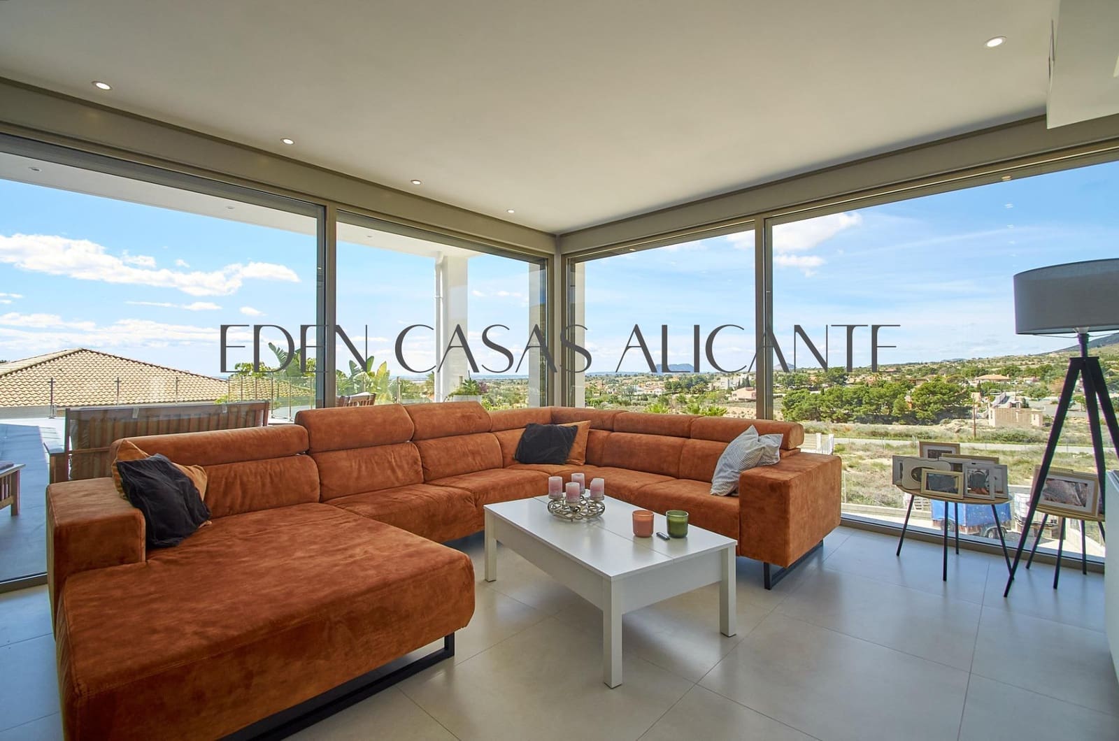 5 quarto Moradia para venda em Muchamiel / Mutxamel com piscina garagem - 985 000 € (Ref: 8950774)