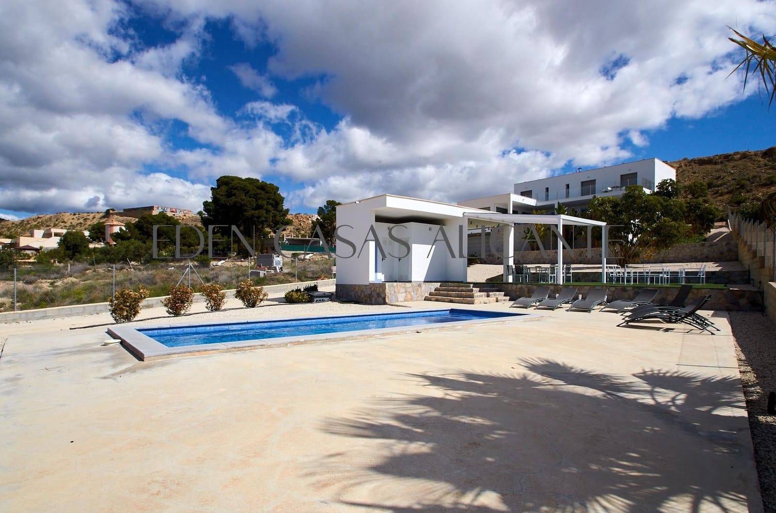 5 quarto Moradia para venda em Muchamiel / Mutxamel com piscina garagem - 985 000 € (Ref: 8950774)