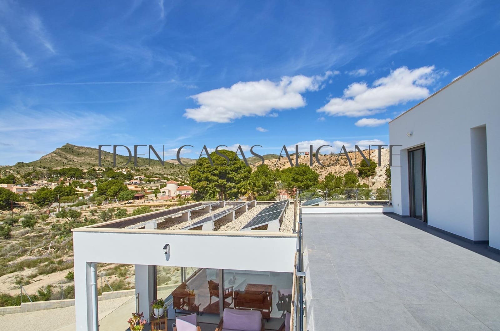 5 quarto Moradia para venda em Muchamiel / Mutxamel com piscina garagem - 985 000 € (Ref: 8950774)