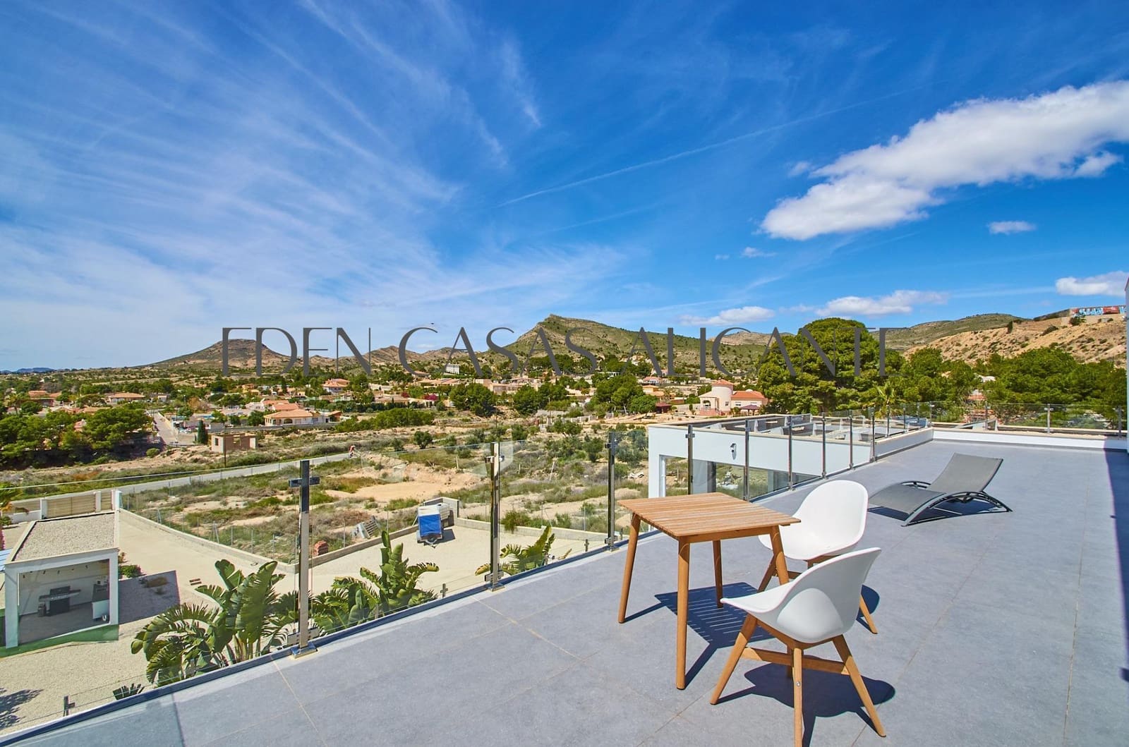 5 quarto Moradia para venda em Muchamiel / Mutxamel com piscina garagem - 985 000 € (Ref: 8950774)