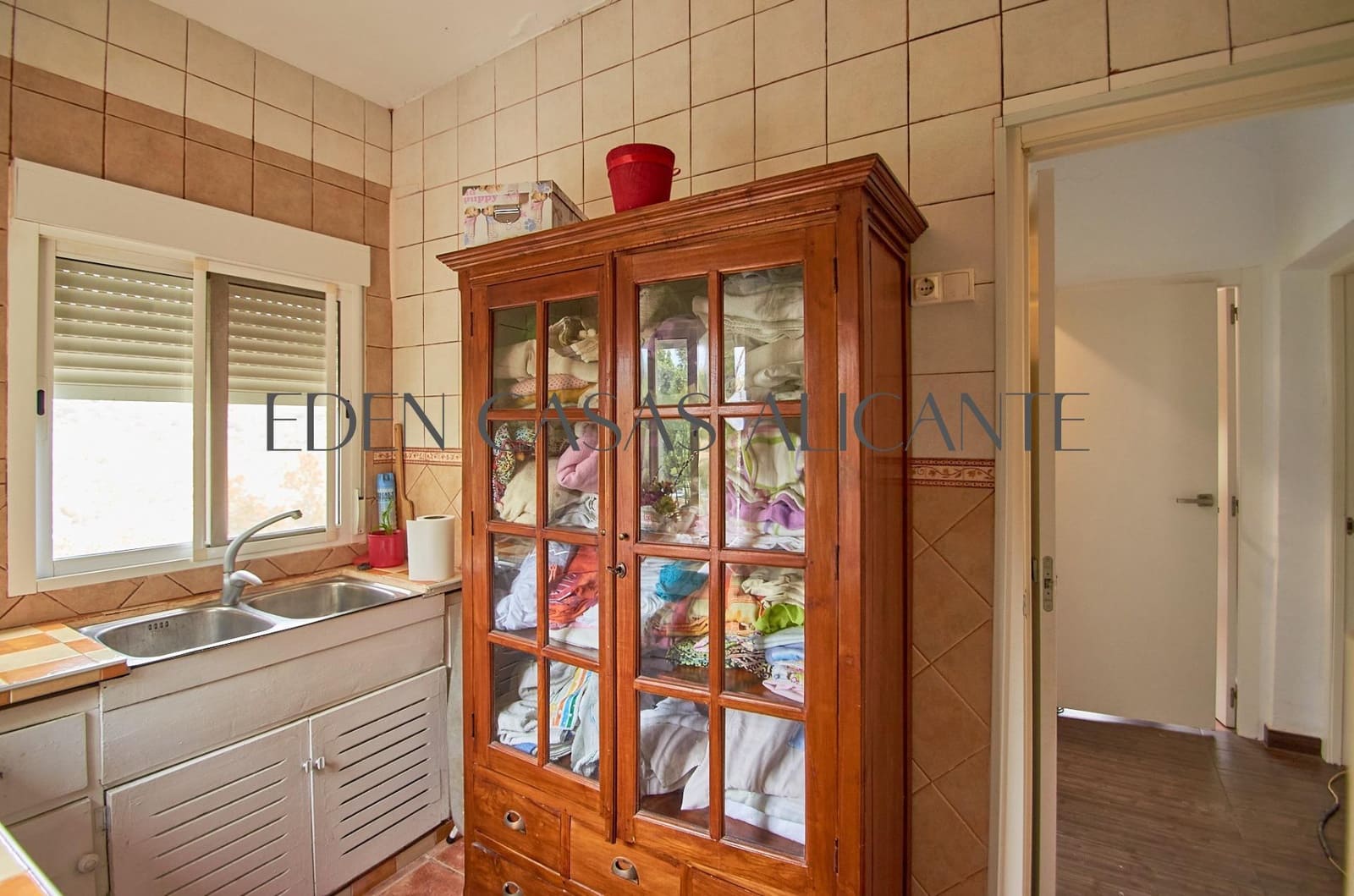 3 soveværelse Villa til salg i El Campello med swimmingpool garage - € 430.000 (Ref: 8993950)