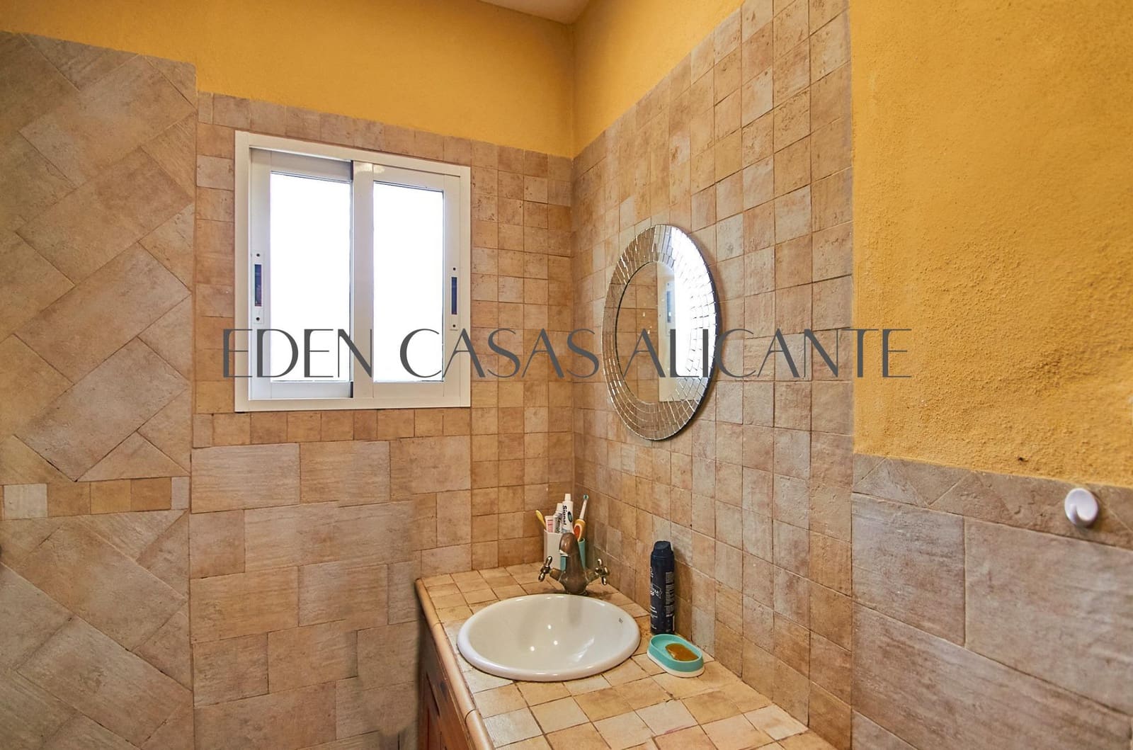 3 soveværelse Villa til salg i El Campello med swimmingpool garage - € 430.000 (Ref: 8993950)