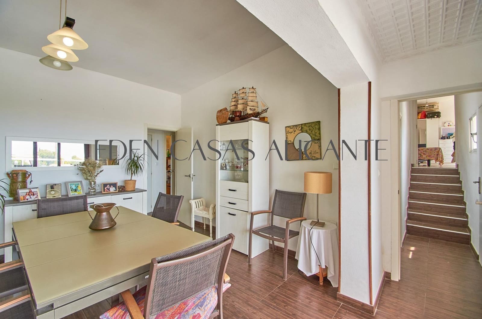 3 soveværelse Villa til salg i El Campello med swimmingpool garage - € 430.000 (Ref: 8993950)