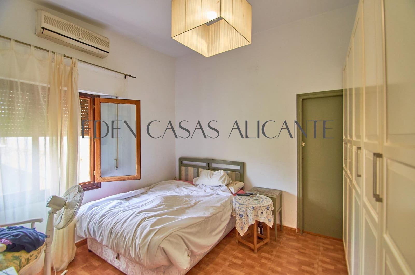 3 soveværelse Villa til salg i El Campello med swimmingpool garage - € 430.000 (Ref: 8993950)