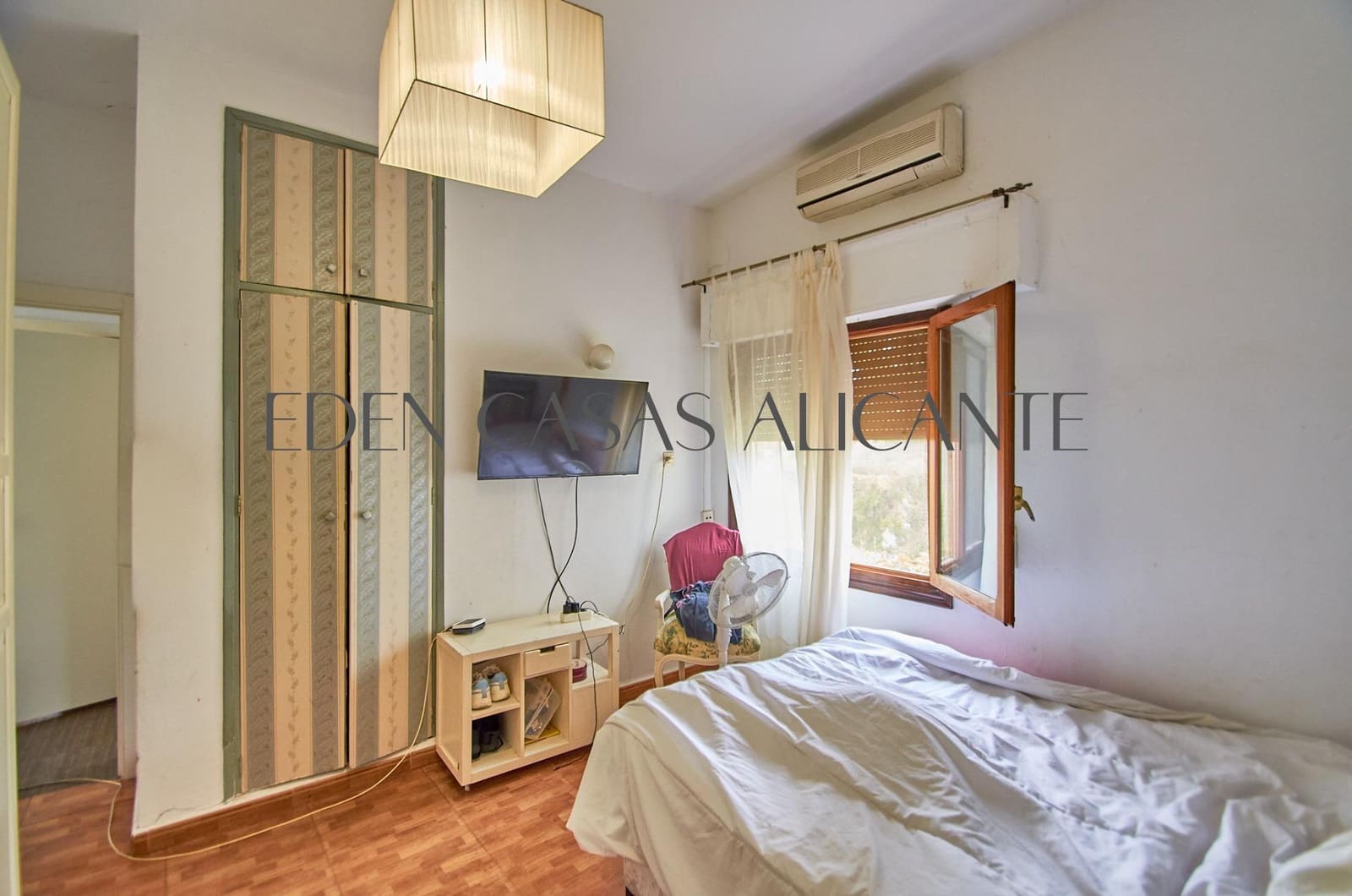 3 soveværelse Villa til salg i El Campello med swimmingpool garage - € 430.000 (Ref: 8993950)