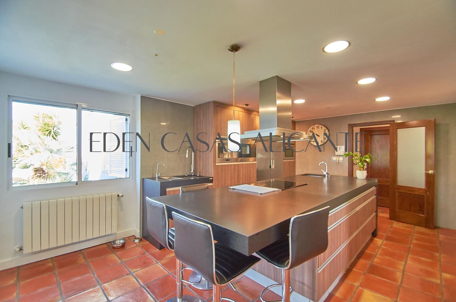 7 bedroom Villa for sale in Muchamiel / Mutxamel with pool garage - € 995,000 (Ref: 9034741)