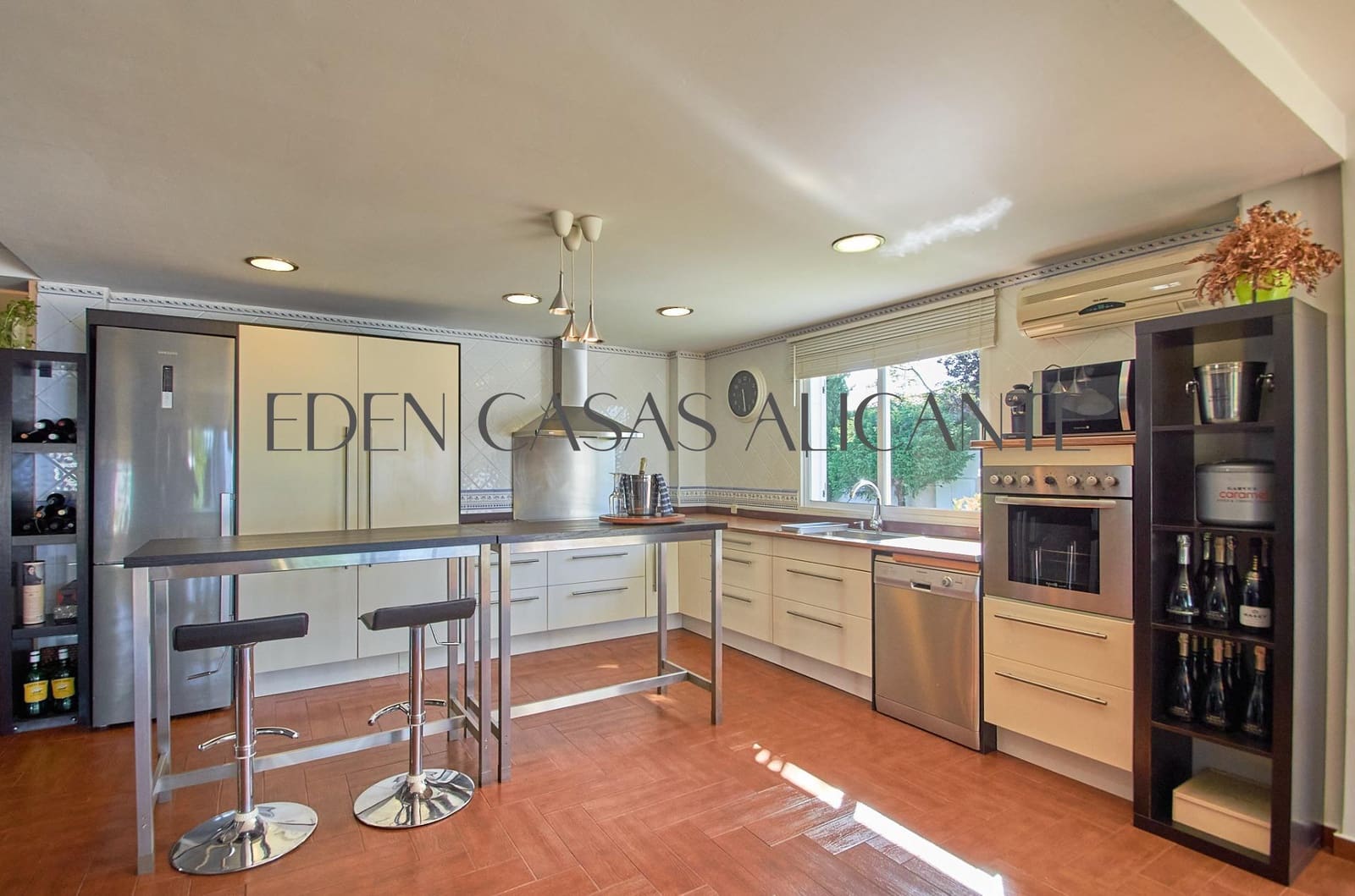 7 bedroom Villa for sale in Muchamiel / Mutxamel with pool garage - € 995,000 (Ref: 9034741)