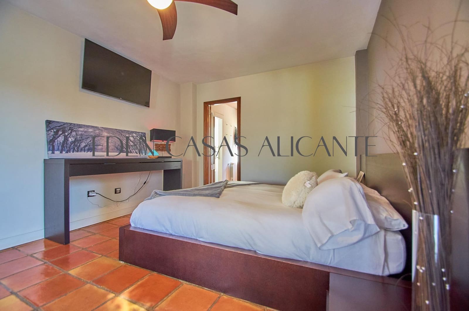 7 bedroom Villa for sale in Muchamiel / Mutxamel with pool garage - € 995,000 (Ref: 9034741)