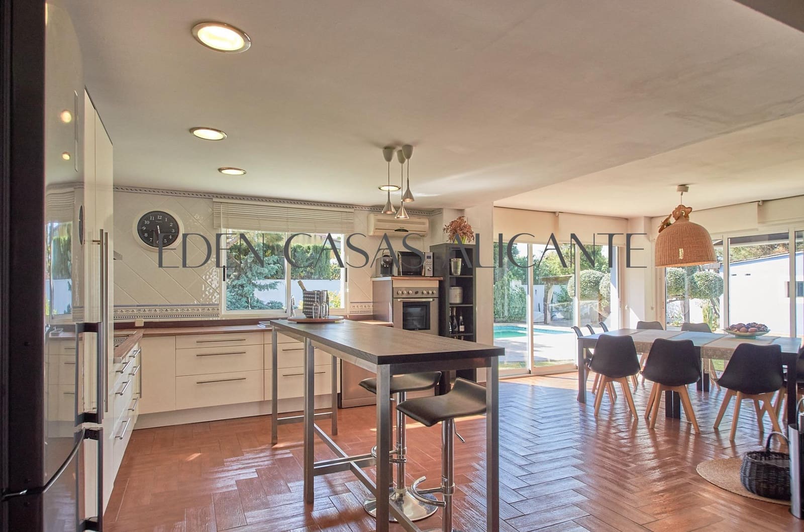 7 bedroom Villa for sale in Muchamiel / Mutxamel with pool garage - € 995,000 (Ref: 9034741)