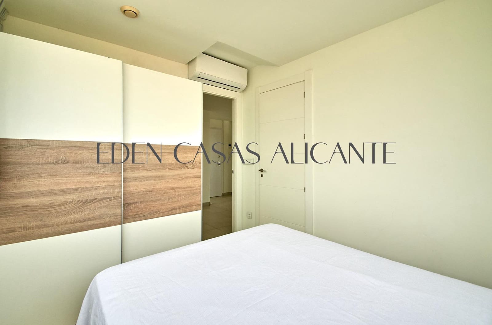 2 bedroom Apartment for sale in Finestrat with pool - € 299,995 (Ref: 9078101)