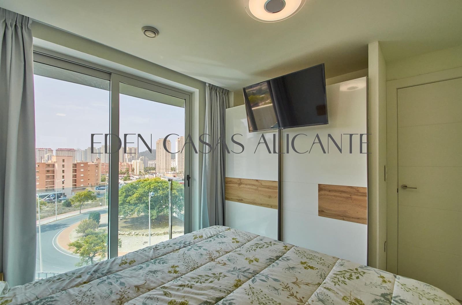 2 bedroom Apartment for sale in Finestrat with pool - € 299,995 (Ref: 9078101)