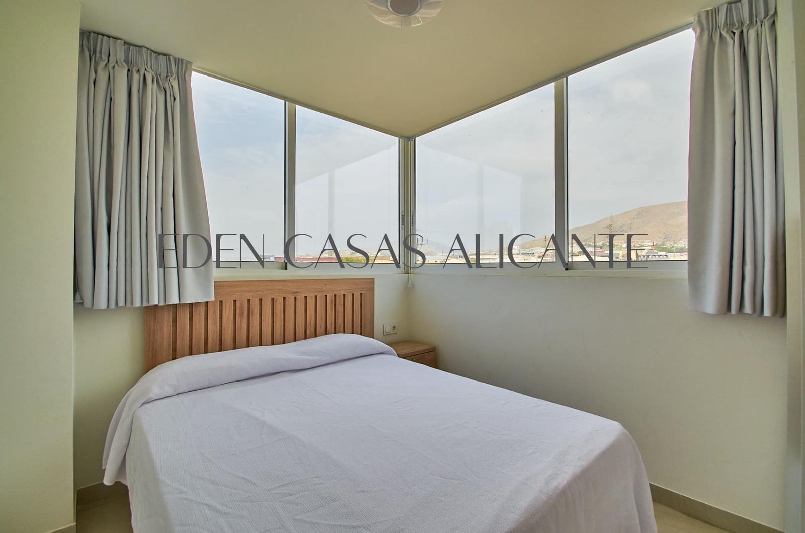 2 bedroom Apartment for sale in Finestrat with pool - € 299,995 (Ref: 9078101)