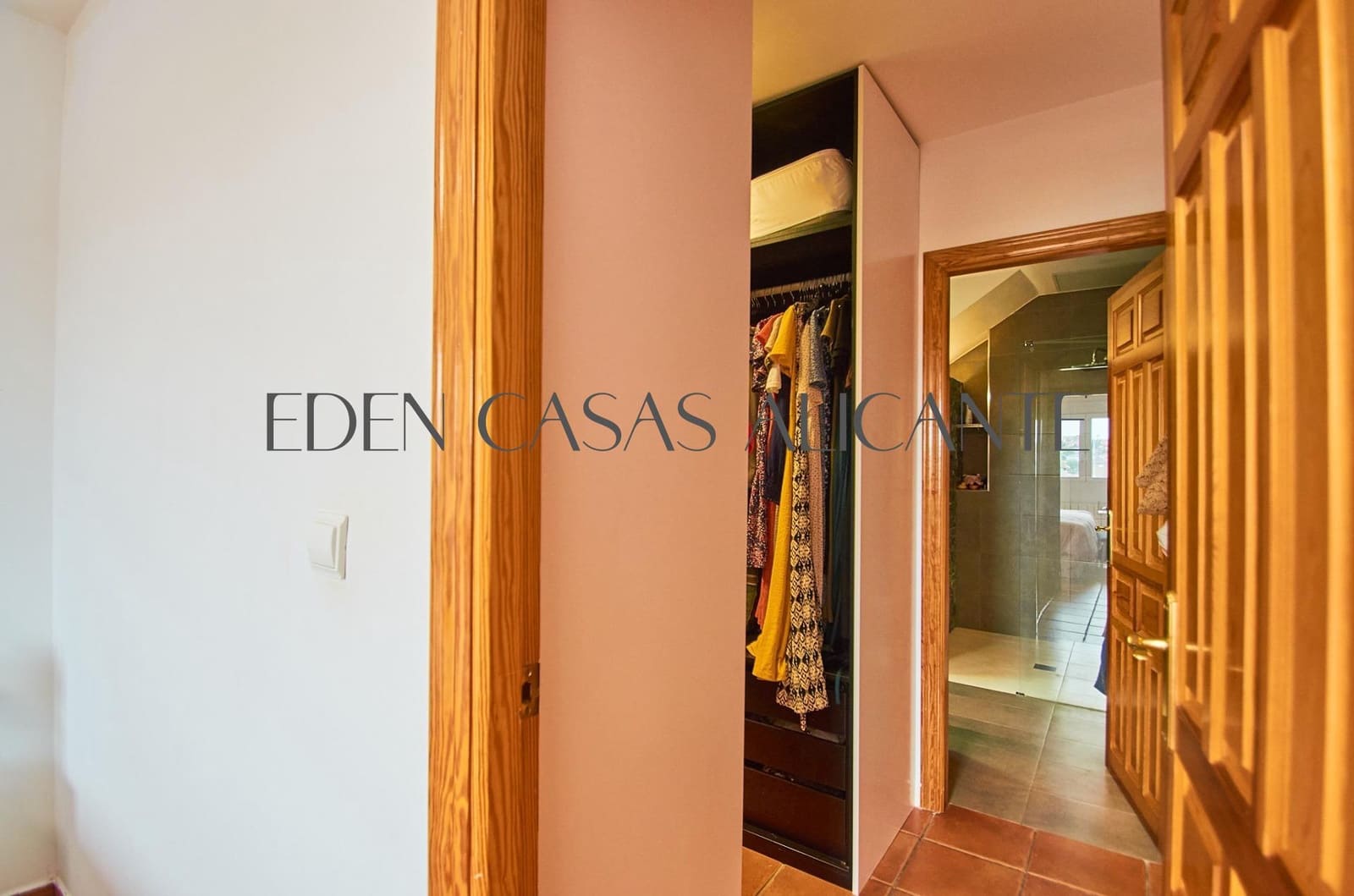 5 soveværelse Rækkehus til salg i Muchamiel / Mutxamel - € 349.000 (Ref: 9078103)