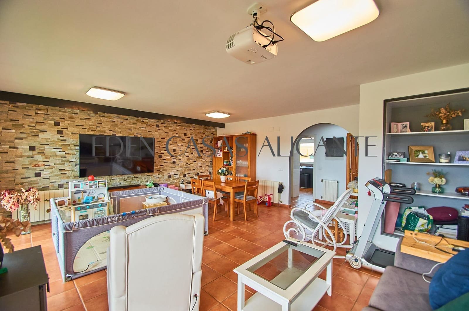 5 soveværelse Rækkehus til salg i Muchamiel / Mutxamel - € 349.000 (Ref: 9078103)