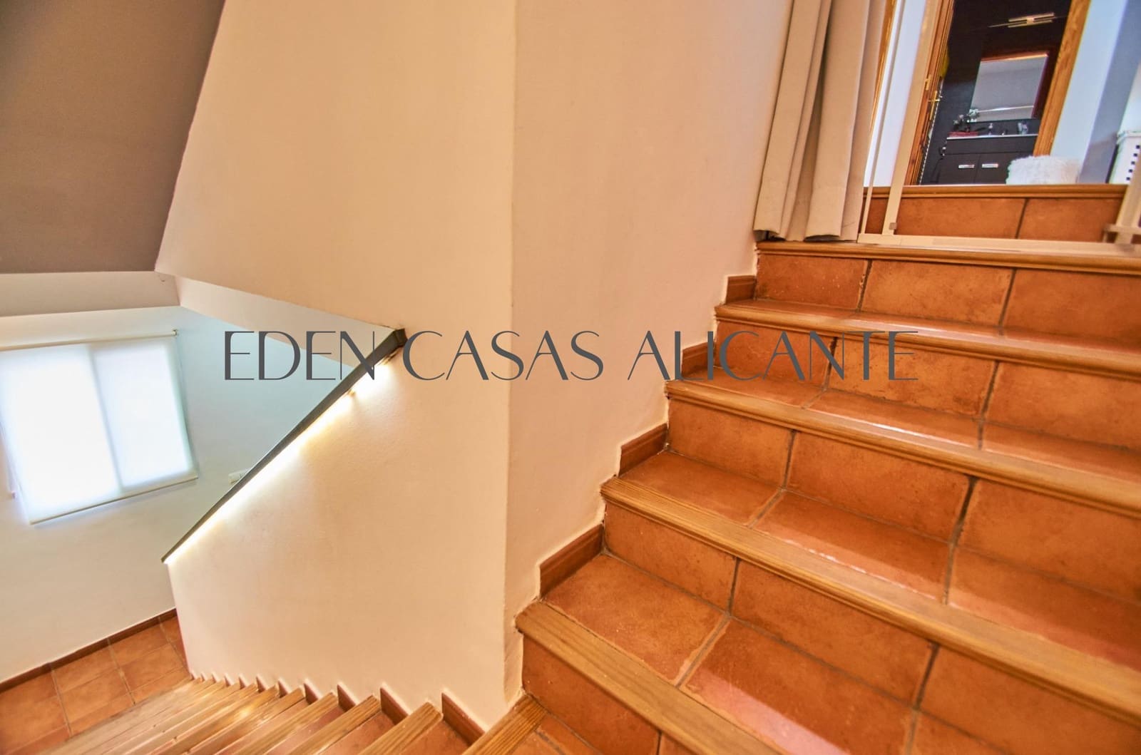 5 soveværelse Rækkehus til salg i Muchamiel / Mutxamel - € 349.000 (Ref: 9078103)