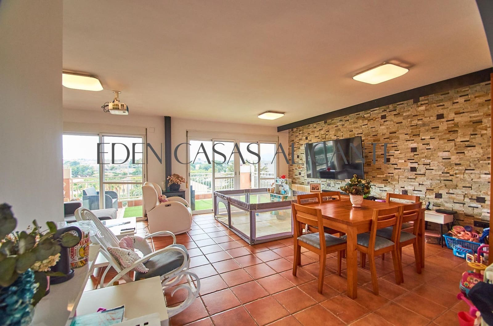 5 soveværelse Rækkehus til salg i Muchamiel / Mutxamel - € 349.000 (Ref: 9078103)