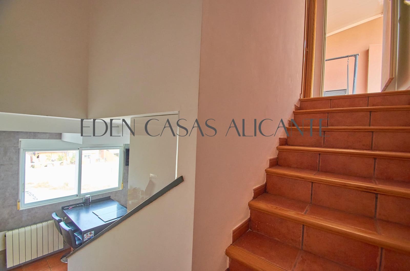 5 soveværelse Rækkehus til salg i Muchamiel / Mutxamel - € 349.000 (Ref: 9078103)