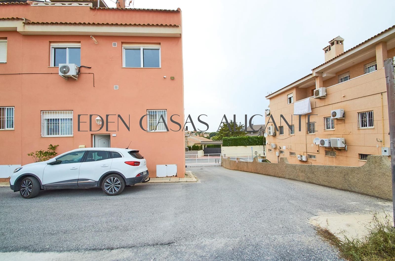 5 soveværelse Rækkehus til salg i Muchamiel / Mutxamel - € 349.000 (Ref: 9078103)