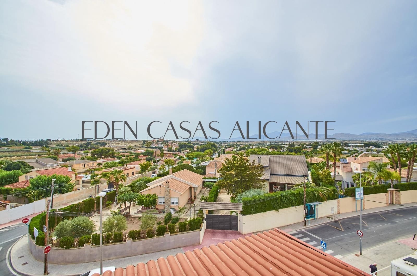 5 soveværelse Rækkehus til salg i Muchamiel / Mutxamel - € 349.000 (Ref: 9078103)