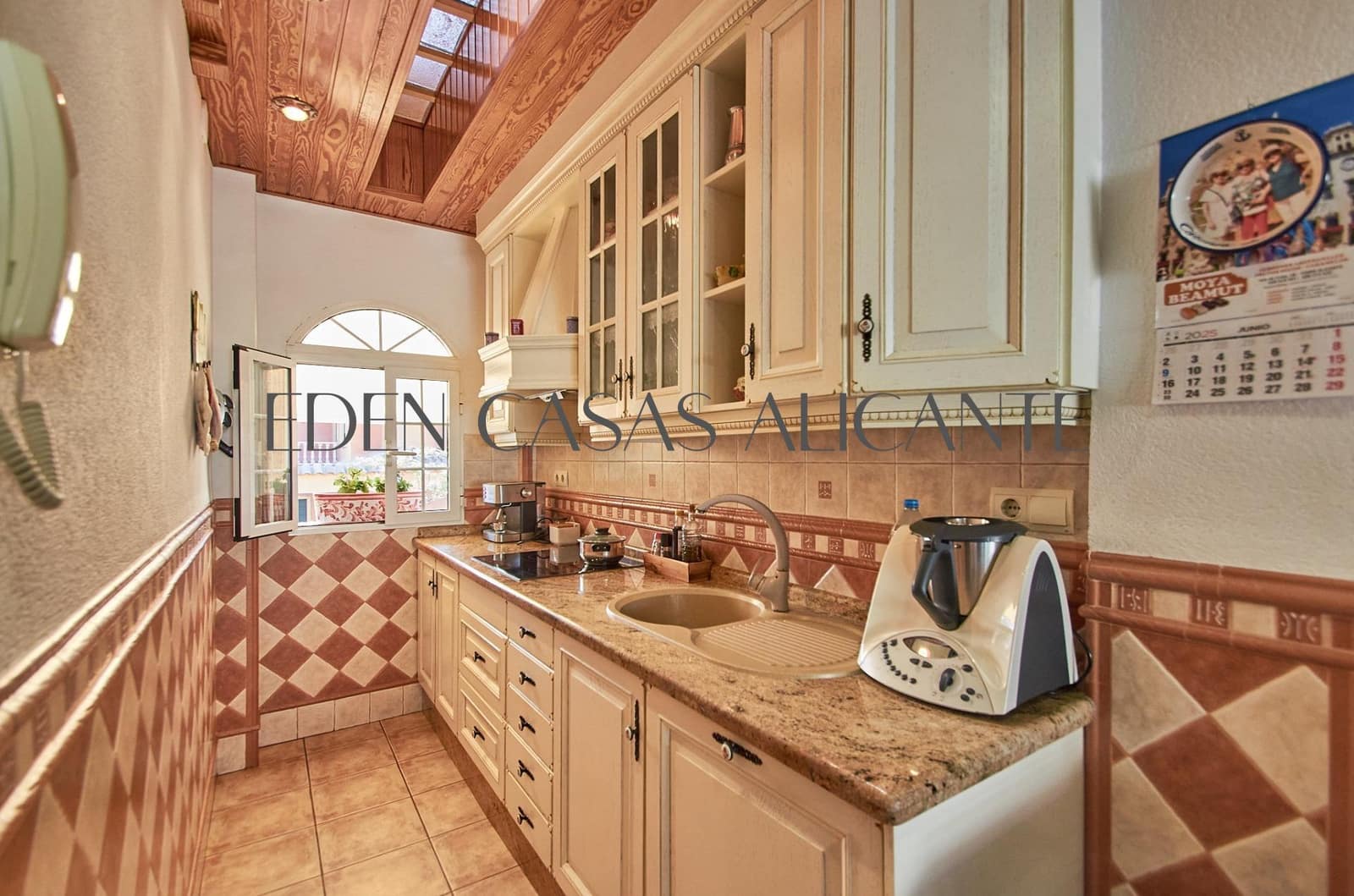 3 soveværelse Villa til salg i El Campello med garage - € 590.000 (Ref: 9103039)