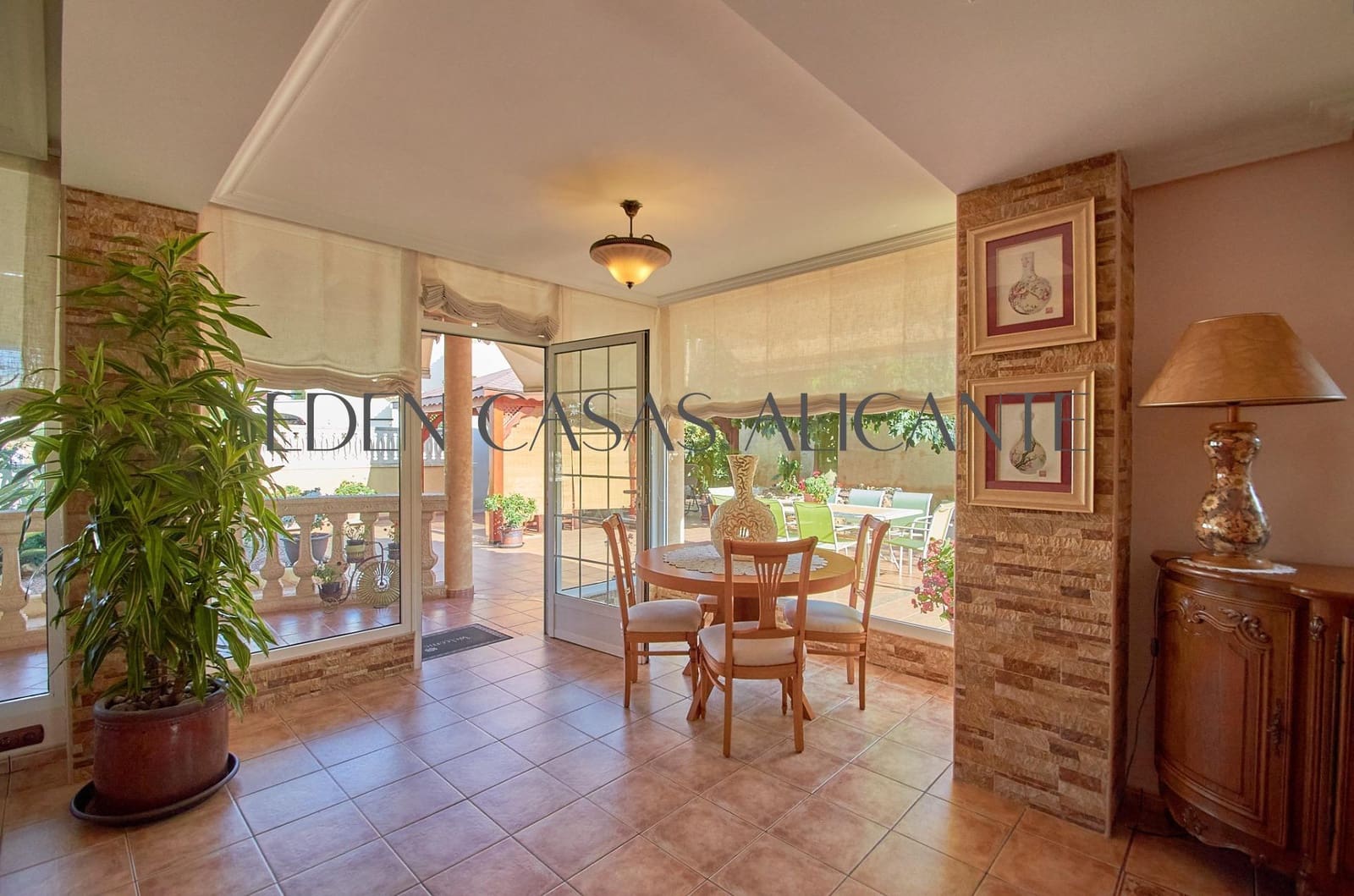 3 soveværelse Villa til salg i El Campello med garage - € 590.000 (Ref: 9103039)