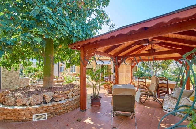 3 camera da letto Villa in vendita in El Campello con garage - 590.000 € (Rif: 9103039)