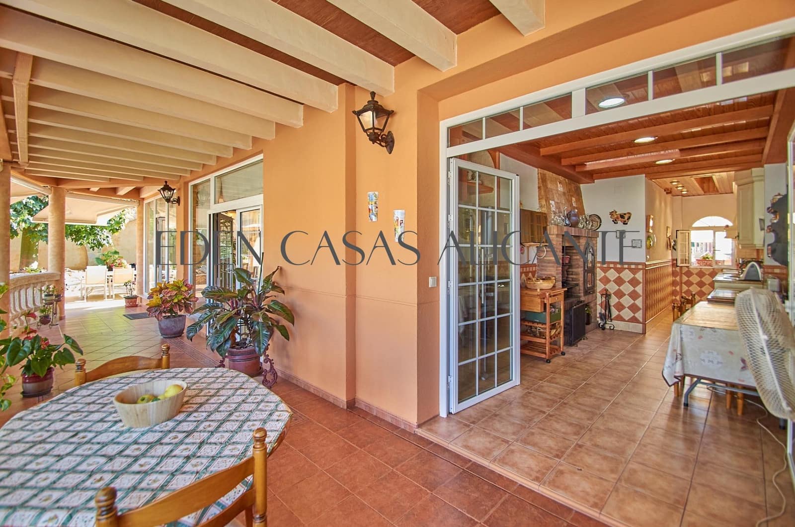 3 soveværelse Villa til salg i El Campello med garage - € 590.000 (Ref: 9103039)