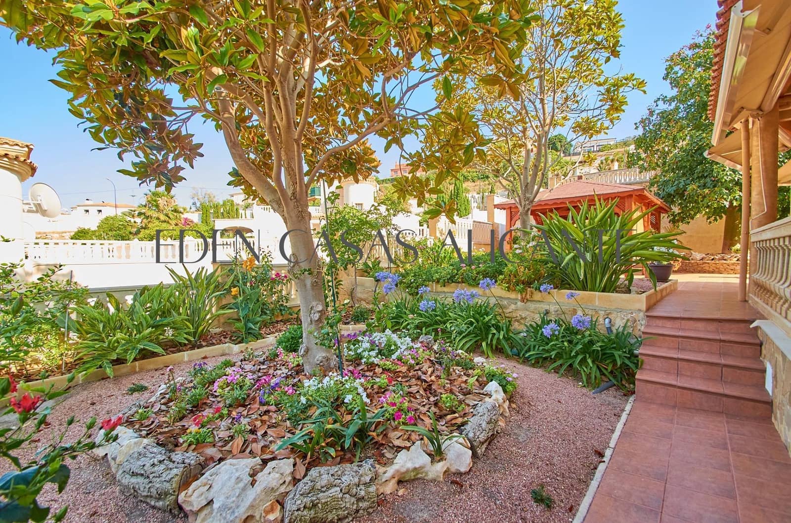 3 soveværelse Villa til salg i El Campello med garage - € 590.000 (Ref: 9103039)