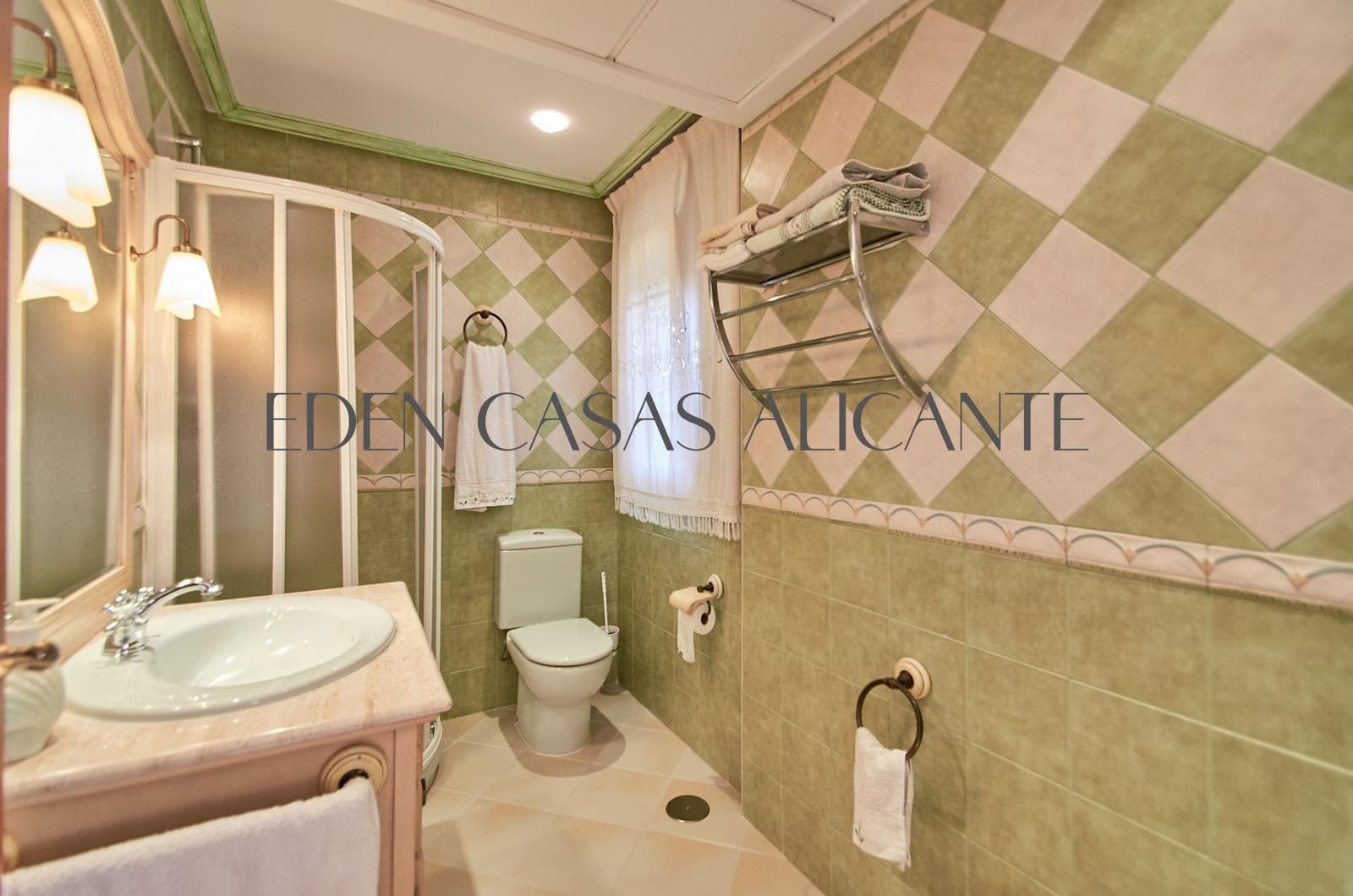 3 soveværelse Villa til salg i El Campello med garage - € 590.000 (Ref: 9103039)